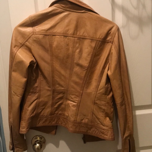 Leather jacket - Picture 3 of 3